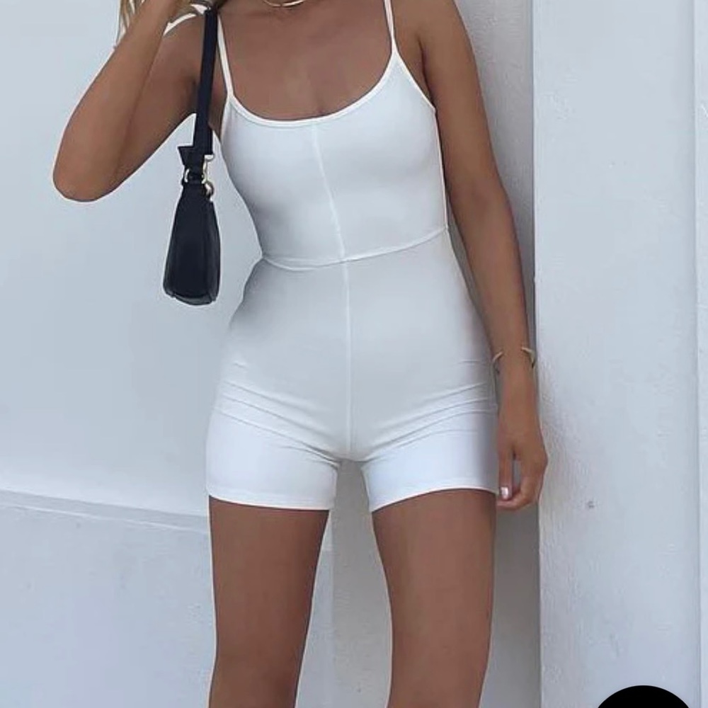 Brand new never worn white romper size 4 Whitefox boutique